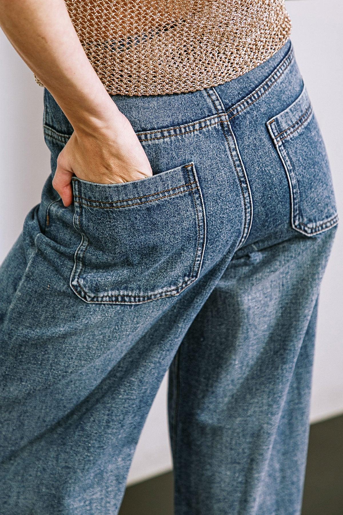 SHE'S A SWEET TALKER DENIM PANTS - Poet Street Boutique