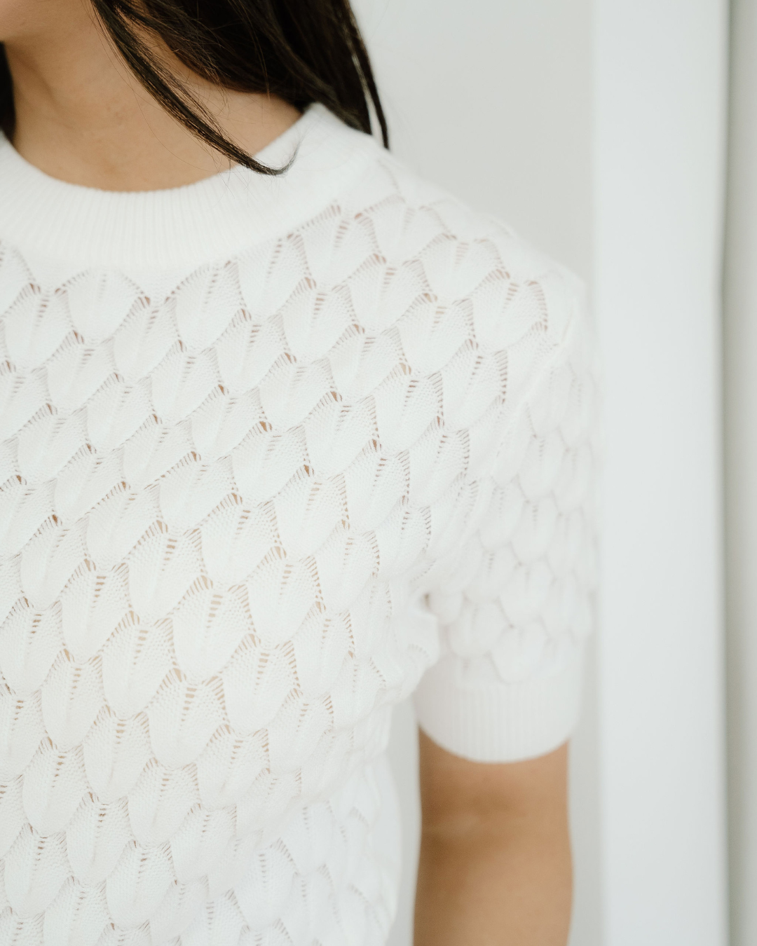 White Fish Scale Textured Knit Ribbed High Neck Short Sleeve Sweater