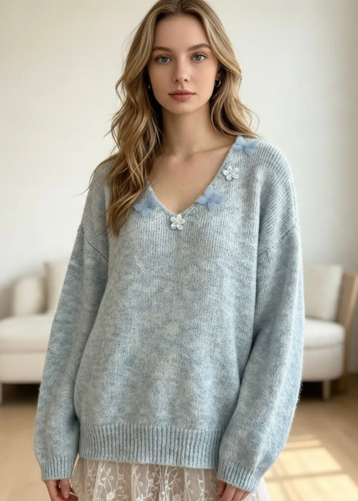 V-Neck Floral Applique Lace Hem Sweater