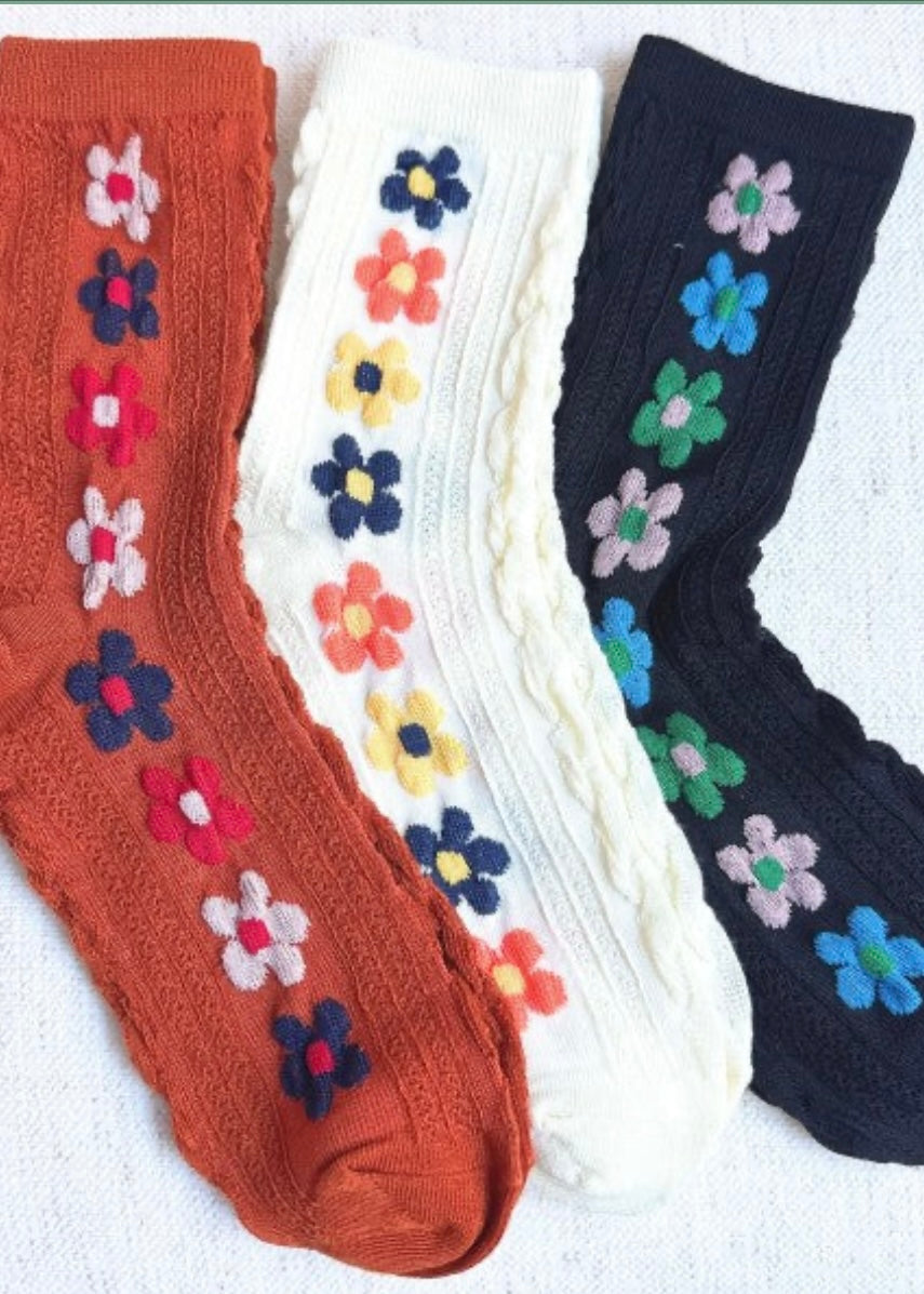 Side Garden Flower Socks Set Of 3 Ellison and Young