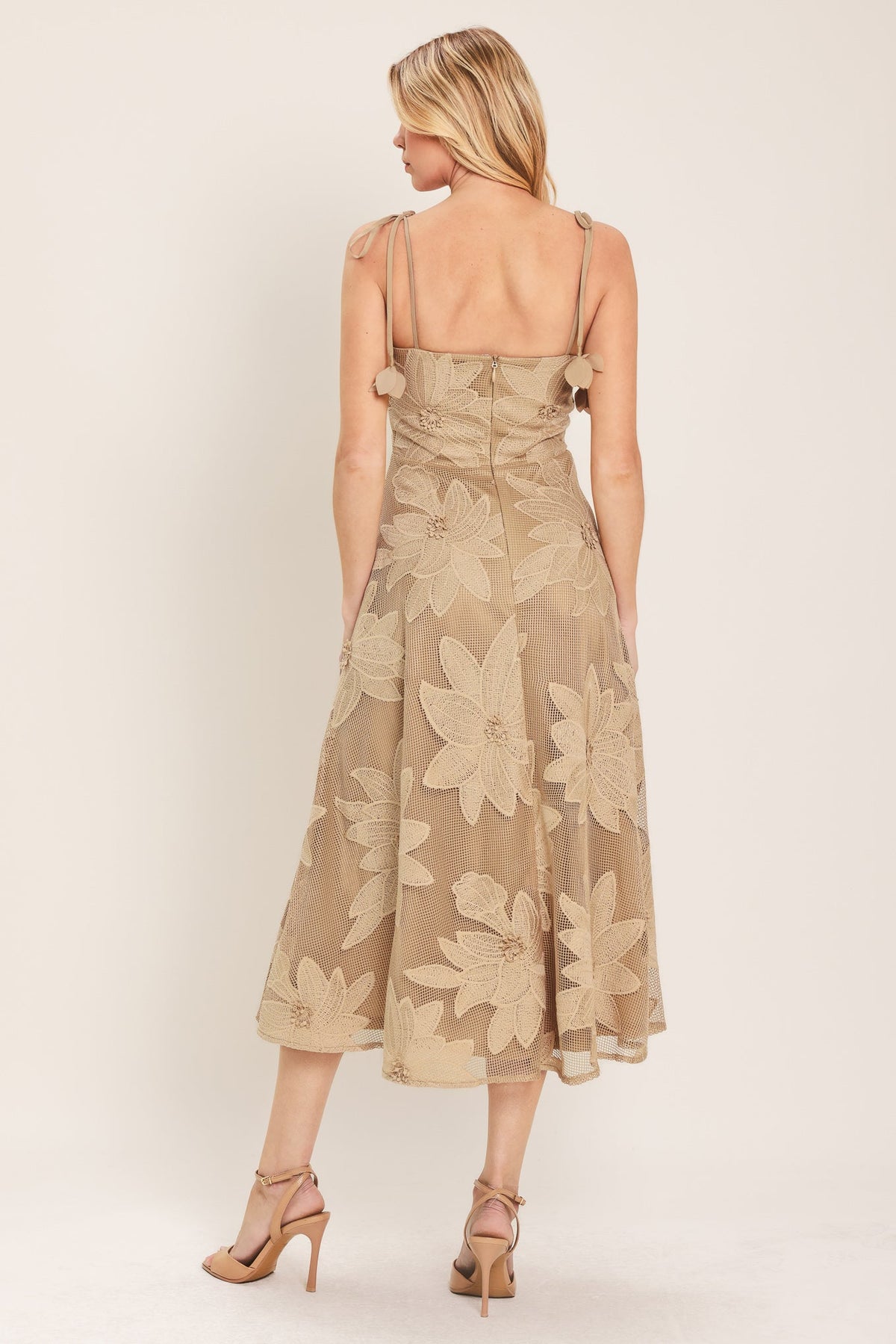 SANDY BLOOM FLORAL WOVEN LACE MIDI DRESS - Poet Street Boutique