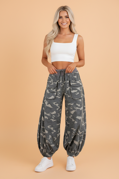 Camo Drawstring Contrast Waistband Barrel Cargo Pants