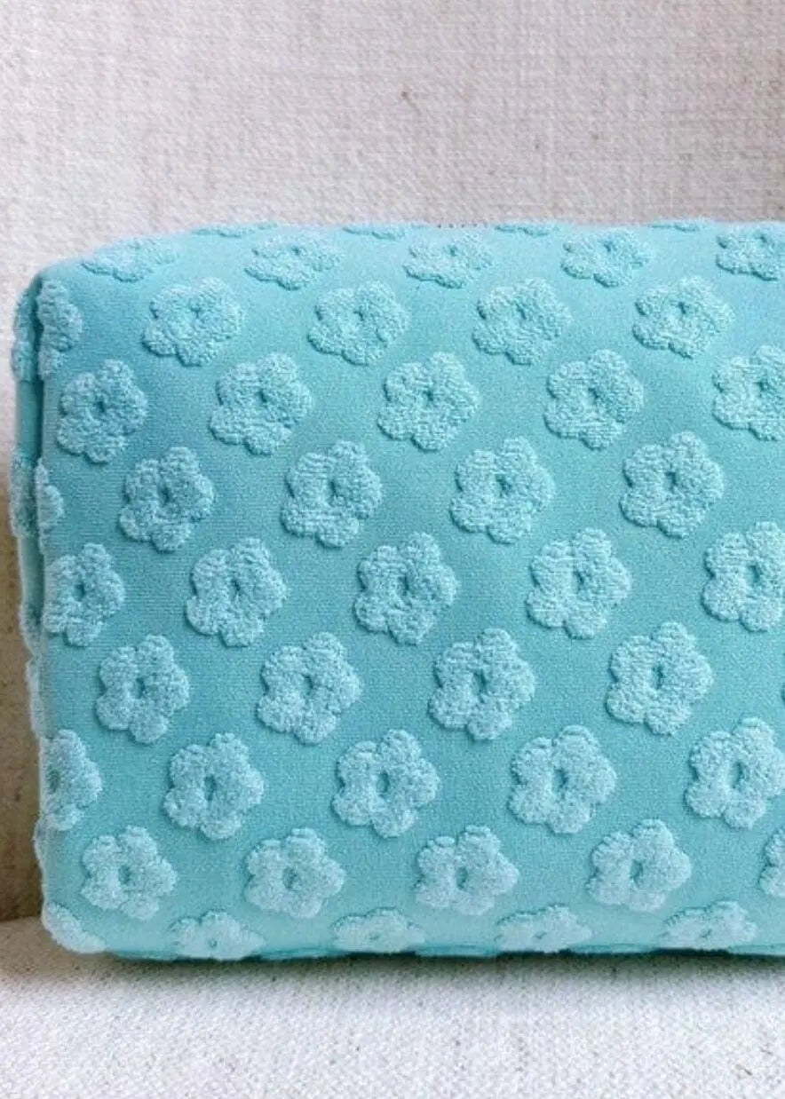 Embossed Daisy Blossom Cosmetic Case Cosmetics bag Poet Street Boutique blue mint OS 