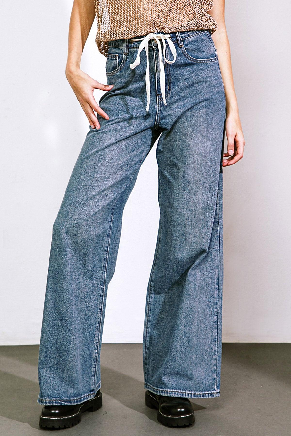 SHE'S A SWEET TALKER DENIM PANTS - Poet Street Boutique