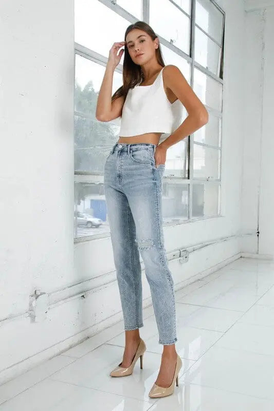 HIGH RISE GIRLFRINED JEANS LIGHT WASH Insane Gene