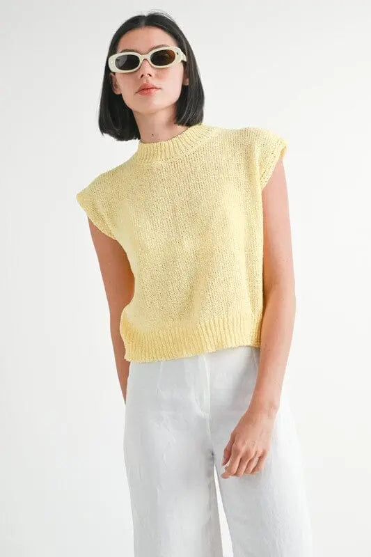 SLEEVELESS SWEATER TOP Emory Park PALE YELLOW S